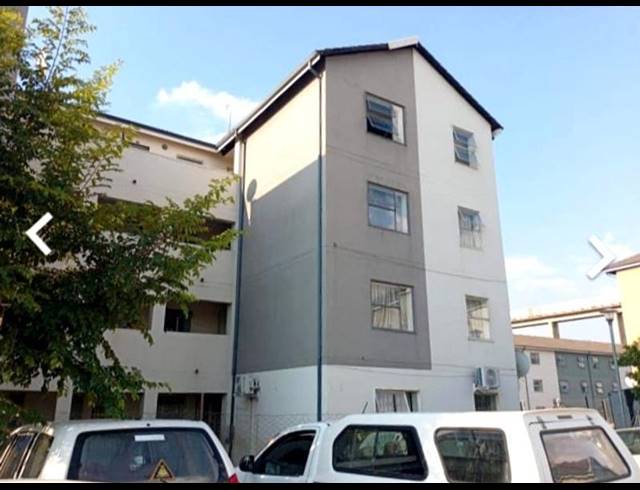 2 BEDROOM APARTMENT FOR SALE IN RIVERSIDE VIEW